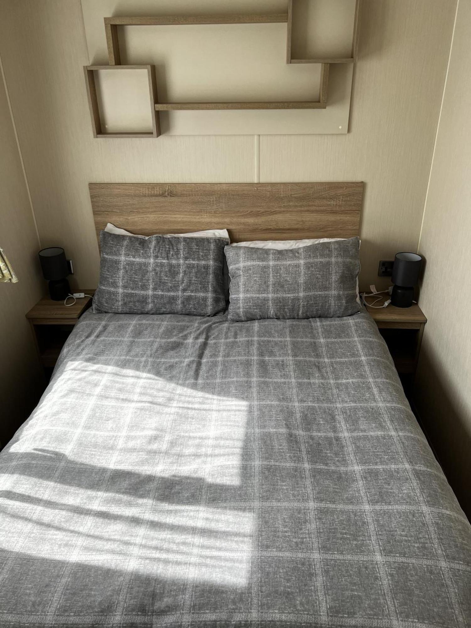 Moonstone Lymington Hotel Leysdown on Sea Bagian luar foto