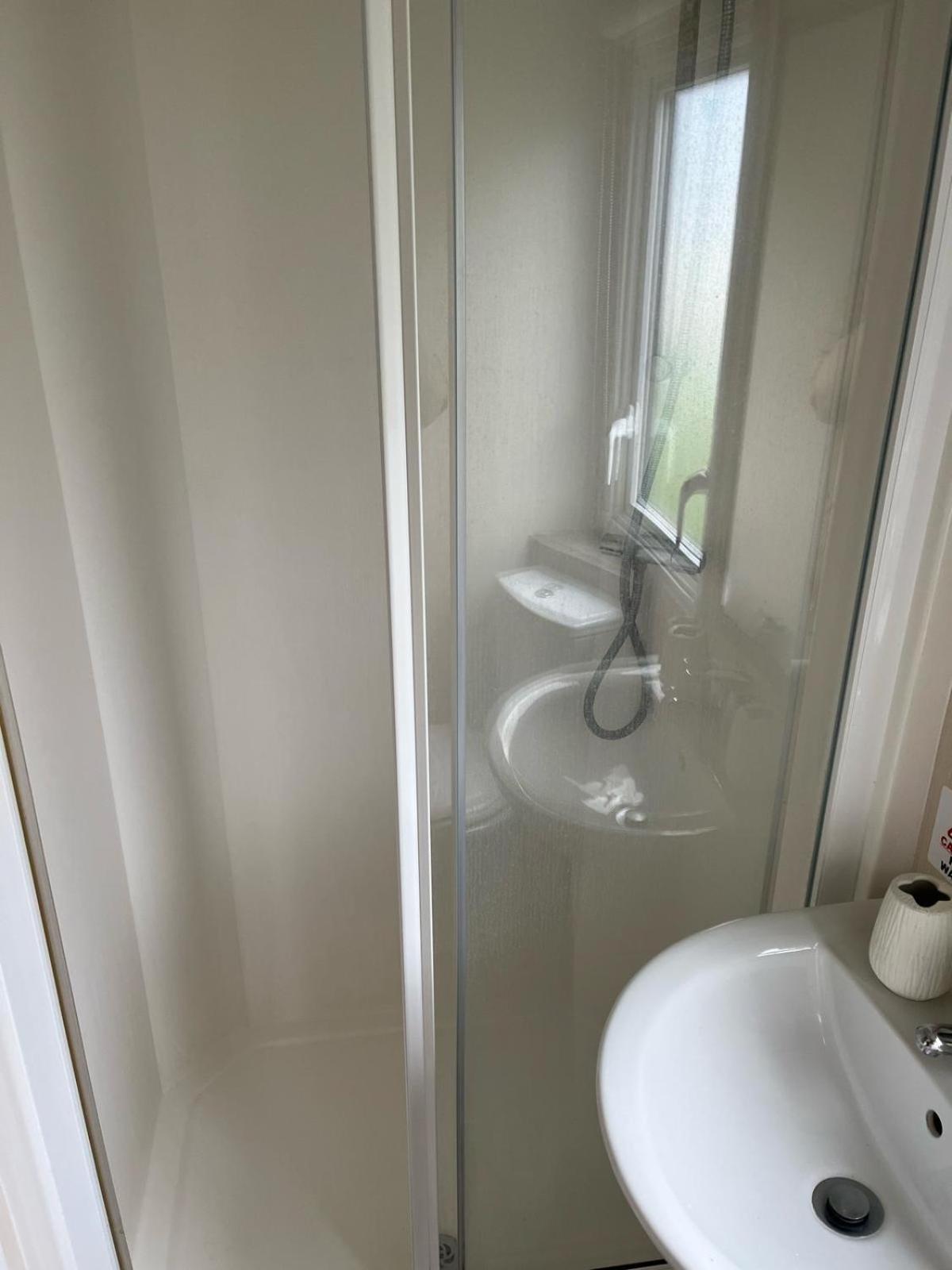 Moonstone Lymington Hotel Leysdown on Sea Bagian luar foto